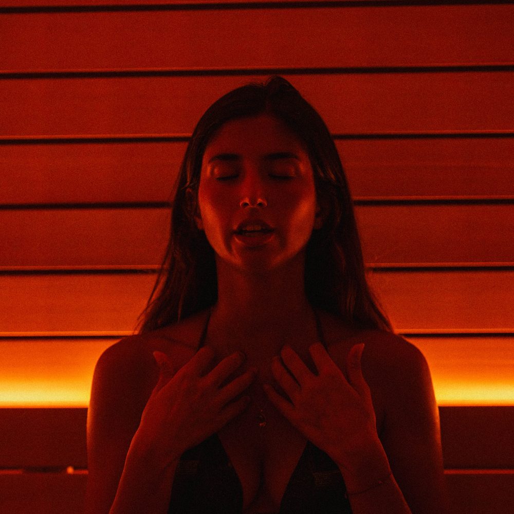 Guided breathwork in the sauna at ILO STUDIOS